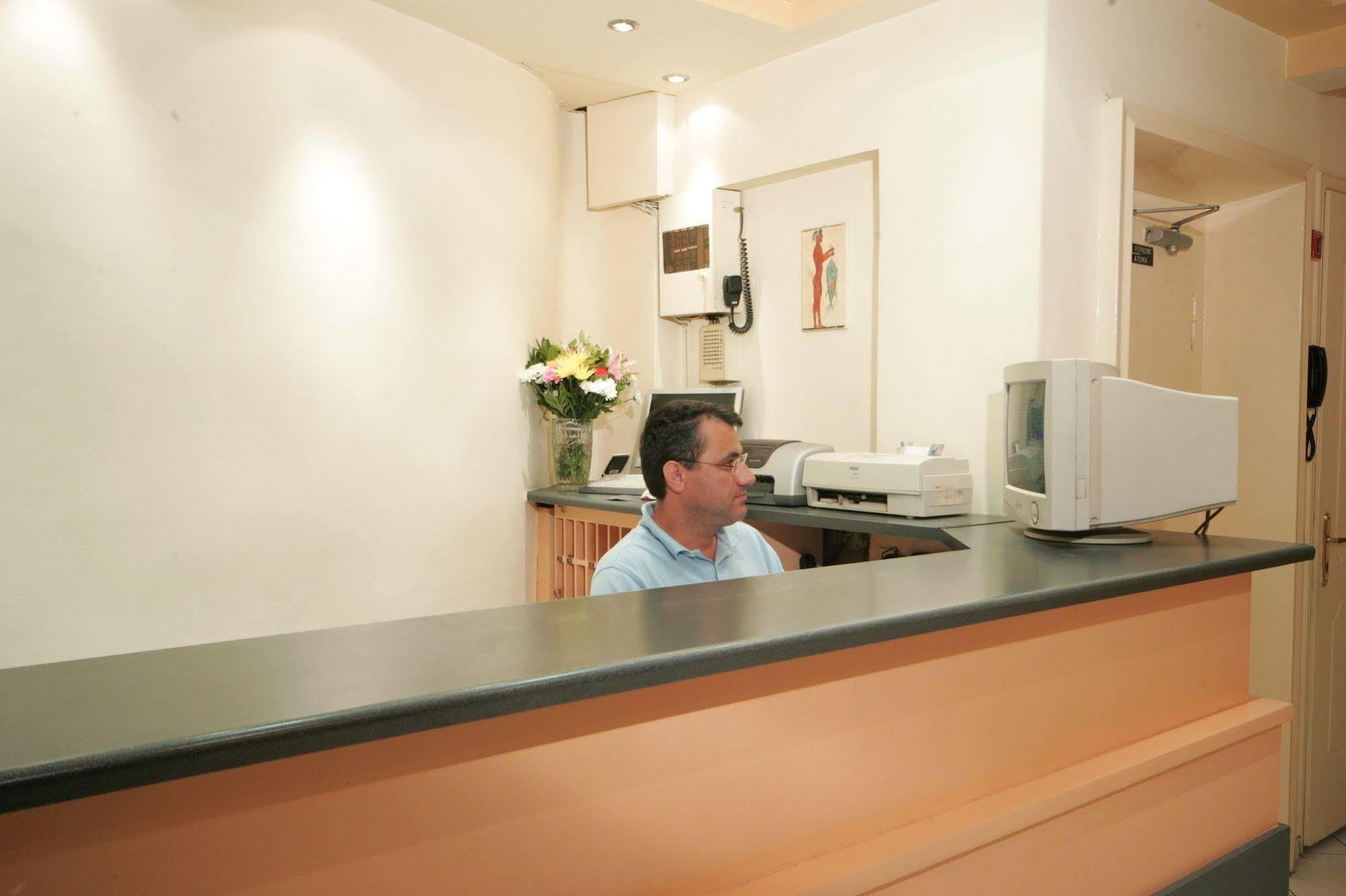 Alma Hotel Athena Bagian luar foto